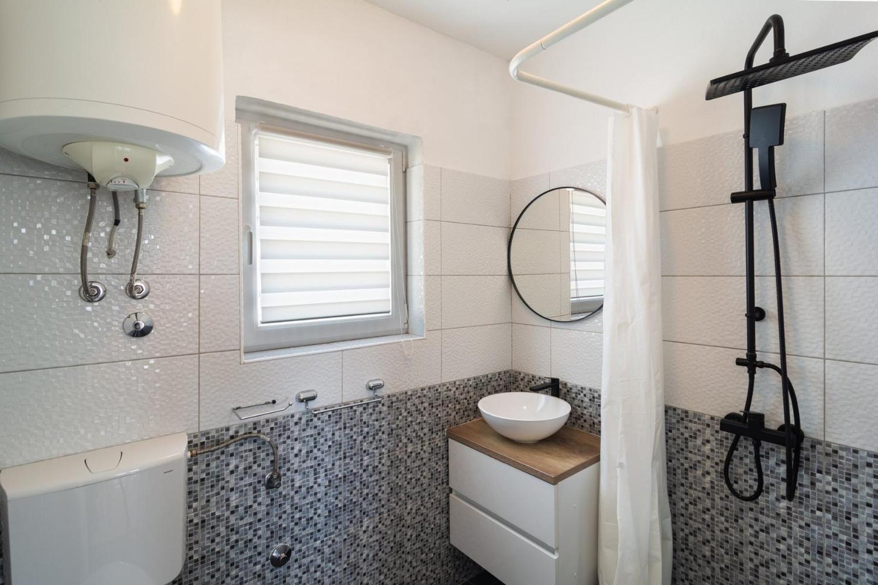 Sea-Views Brazza Apartments With Private Pool Milna  Extérieur photo